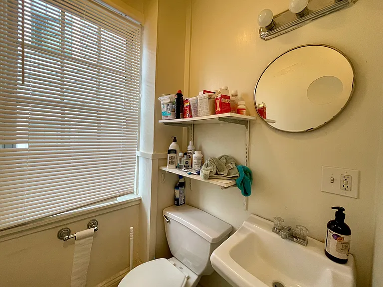 375 Thayer St #1 — Photo 15