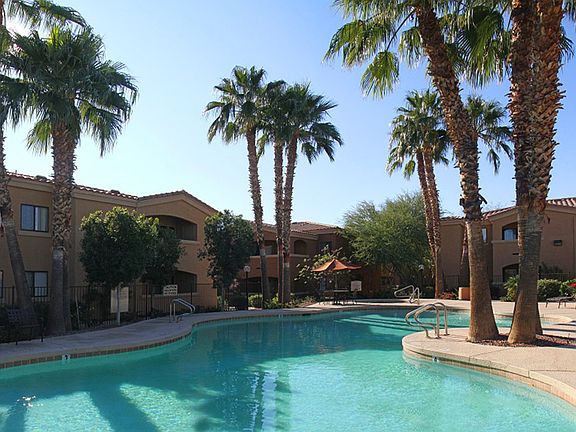 Resort-Style Swimming Pool