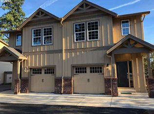 19416 SE River Rd, Portland, OR 97267