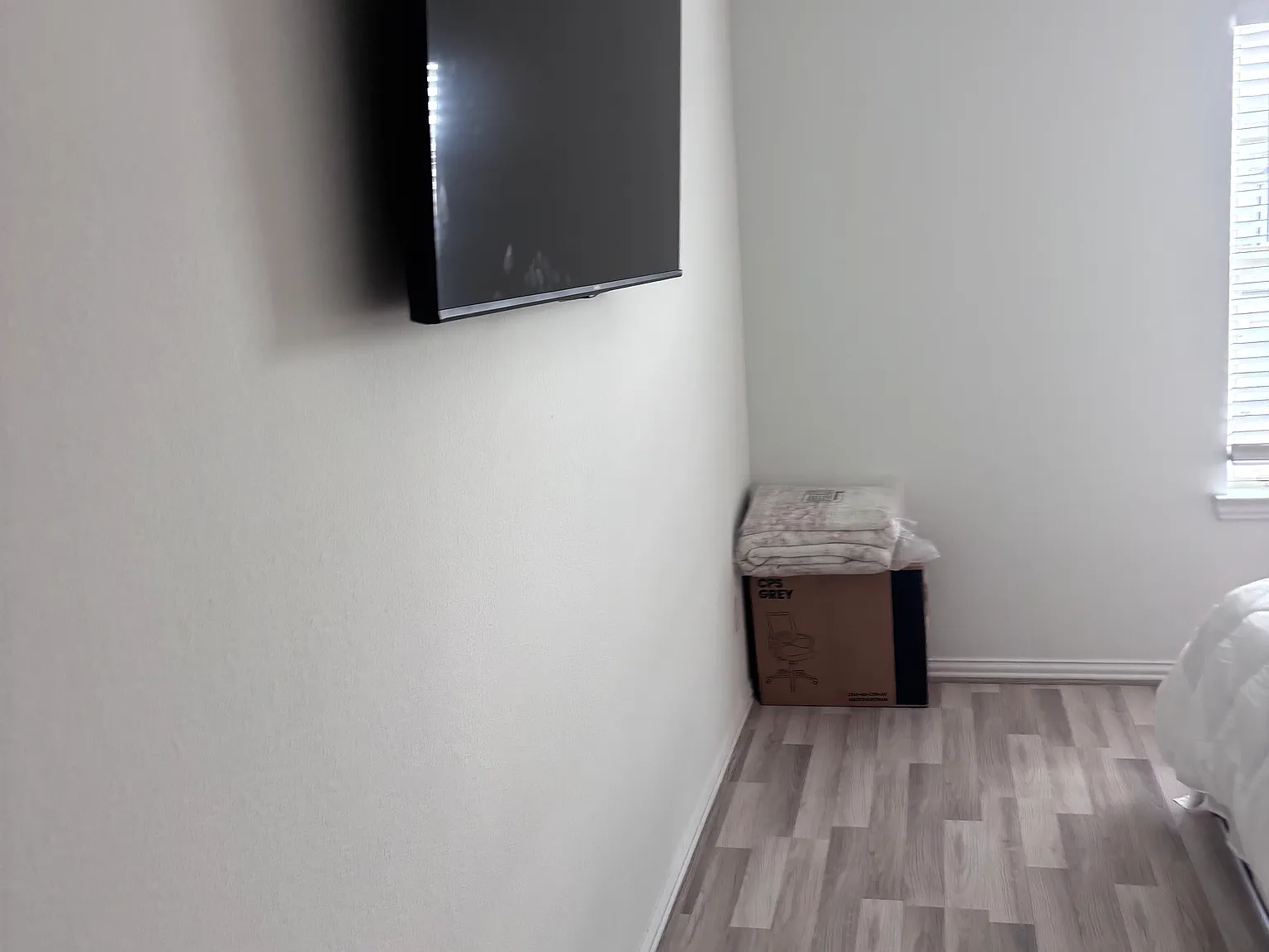 3 bed, $700 — Photo 3
