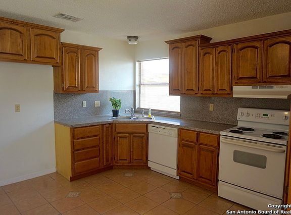 5th image of 13238 Larkwalk Dr