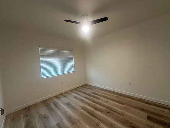 5th image of 2411 Seabright Ave #1/2