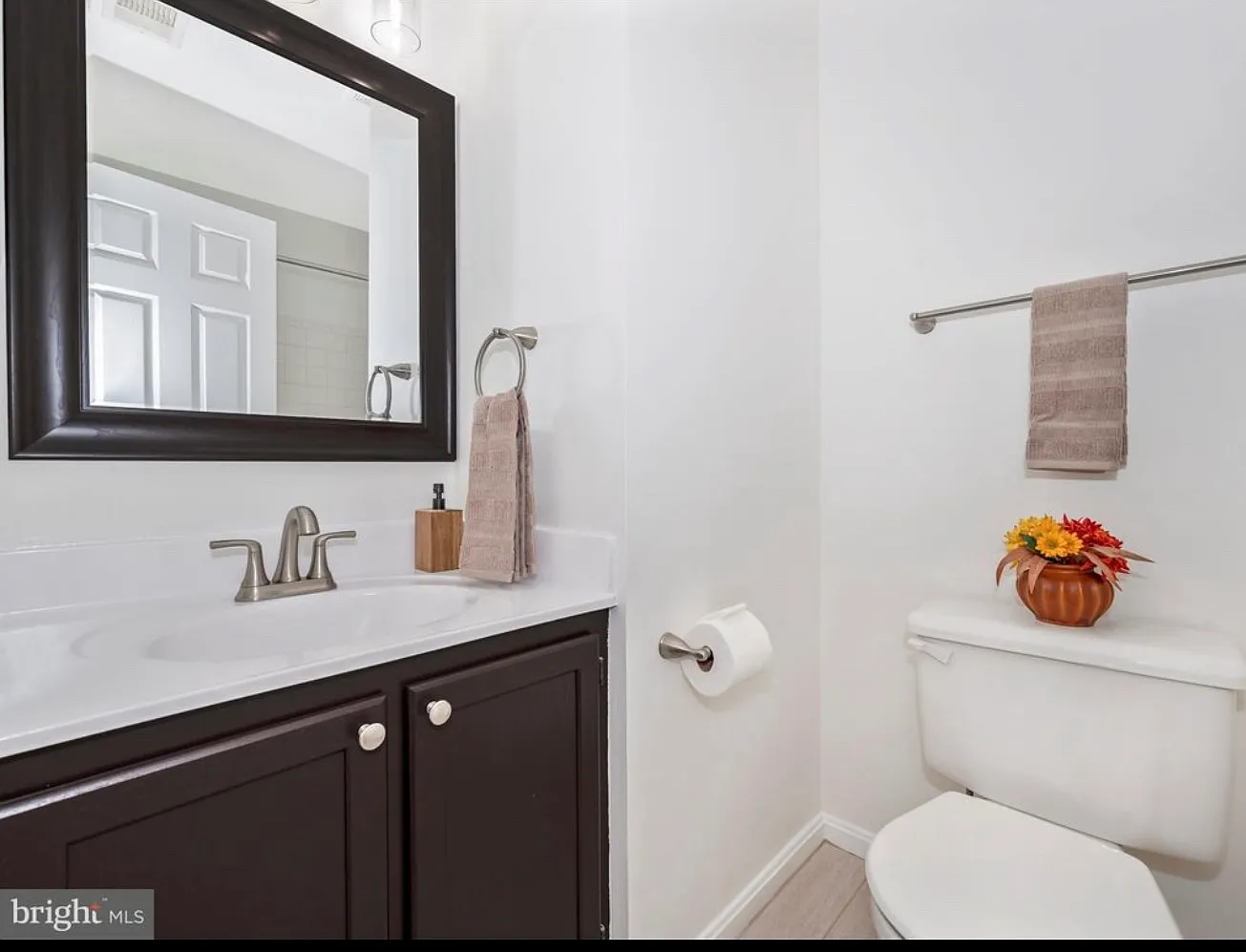 2 bed, 1.5 bath, $1,400 — Photo 1