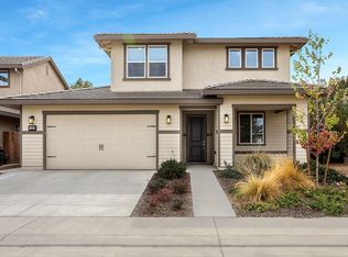 1562 Hutchison Valley Dr, Woodland, CA