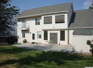 3826 Pleasant View Dr, Clarkston, WA 99403