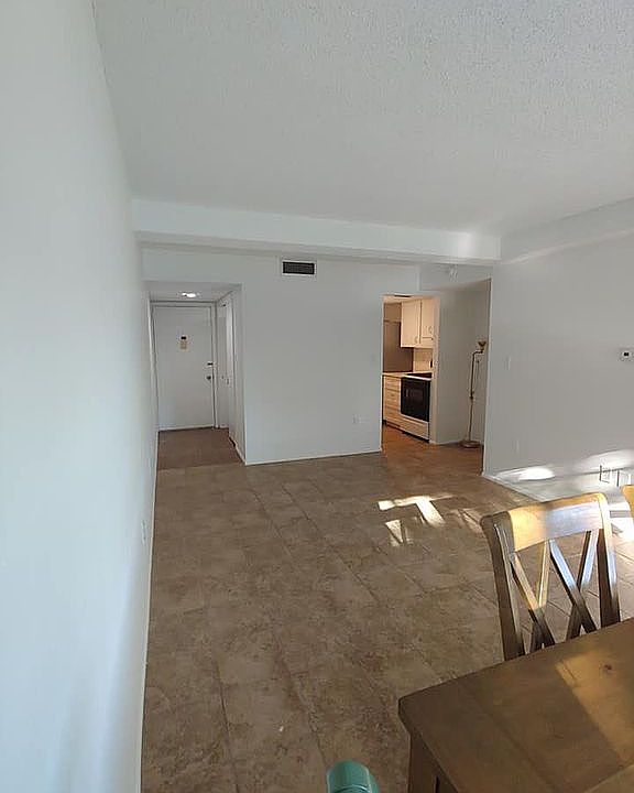 1st image of 1127 King Arthur Ct APT 312
