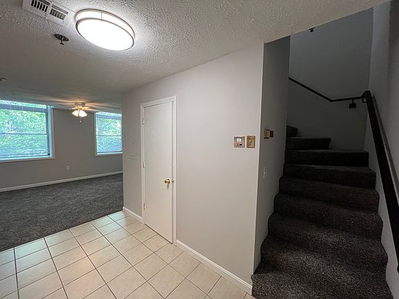 5th image of 200 Hudson St APT 13