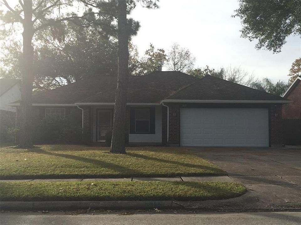 1st image of 3019 Cloverdale Dr