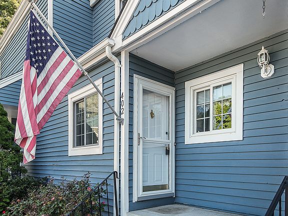 2nd image of 402 Essex Ct