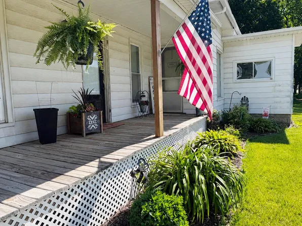 187 Charlotte St, Mulliken, MI 48861