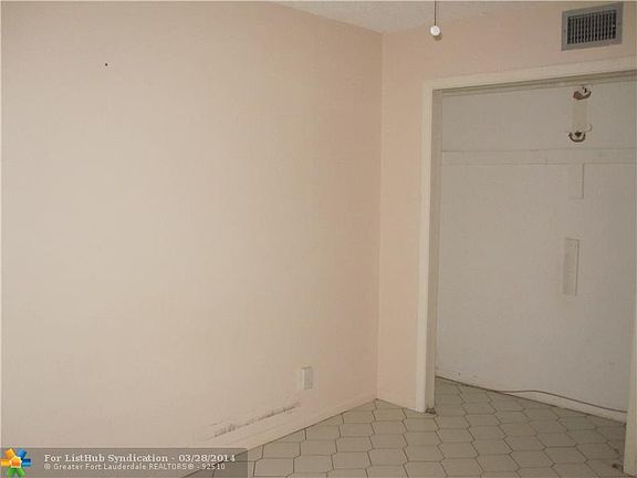 5th image of 4127 NW 88th Ave APT 106