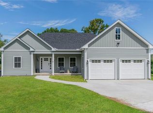 12 Deer Mdw, East Hampton, CT 06424