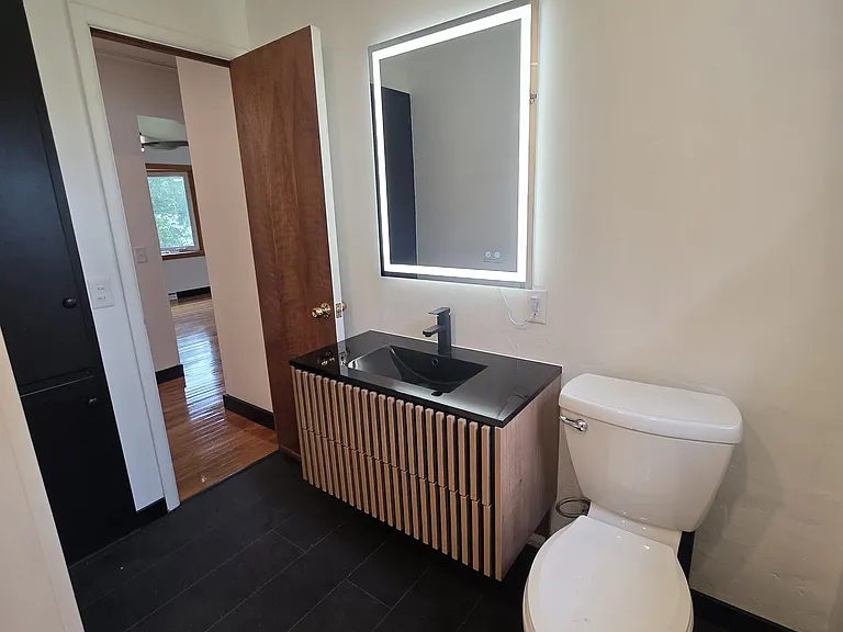 604 N Bird St — Photo 6