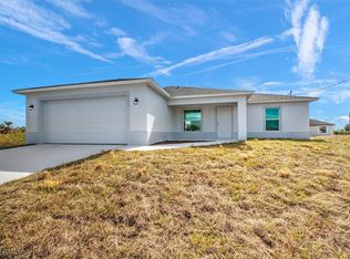 8024 Melody Cir, Labelle, FL 33935