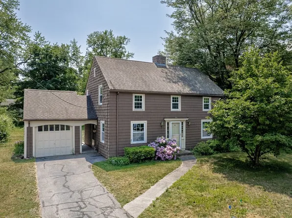 41 Cooley Dr, Longmeadow, MA 01106