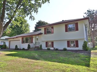 10555 Madison St NE, Blaine, MN 55434