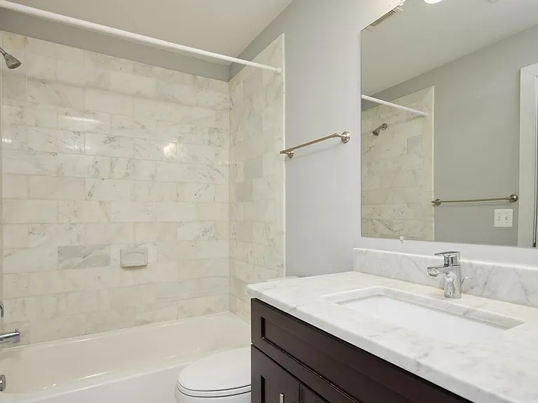 2514 17th St NW #2 — Photo 12