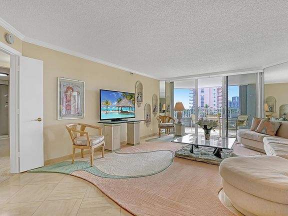 3rd image of 5200 N Ocean Dr APT 404