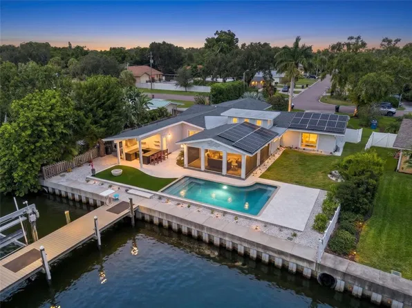 3896 42ND AVENUE S, ST PETERSBURG, FL 33711