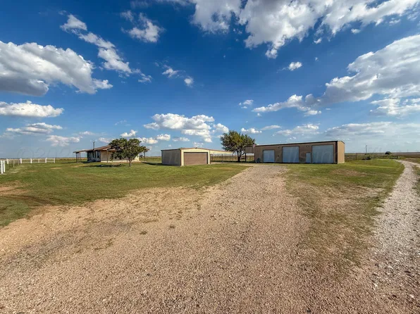 2646 County Rd W #17, White Deer, TX 79097