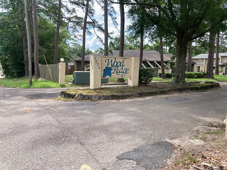 1571 Stone Rd #1B — Photo 1