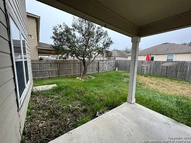 2111 Red Rock Xing — Photo 13