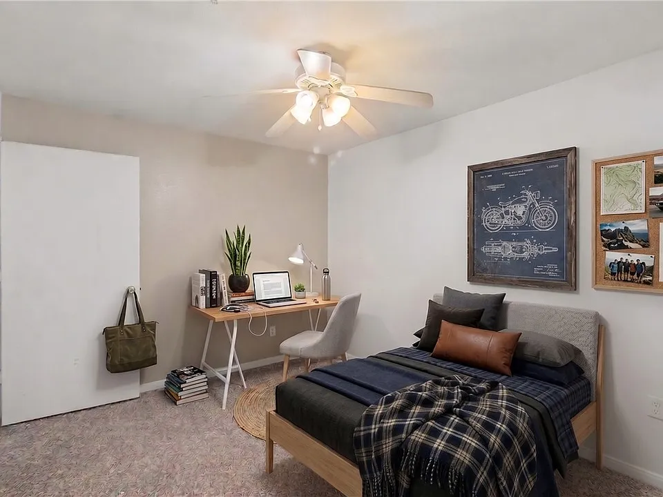 521 Parkway #103
