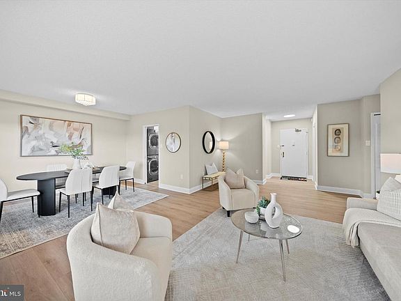 5th image of 3701 S George Mason Dr Unit 417N