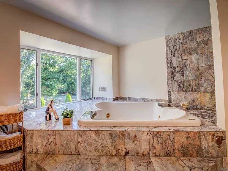 1492 Millstone Rd — Photo 17