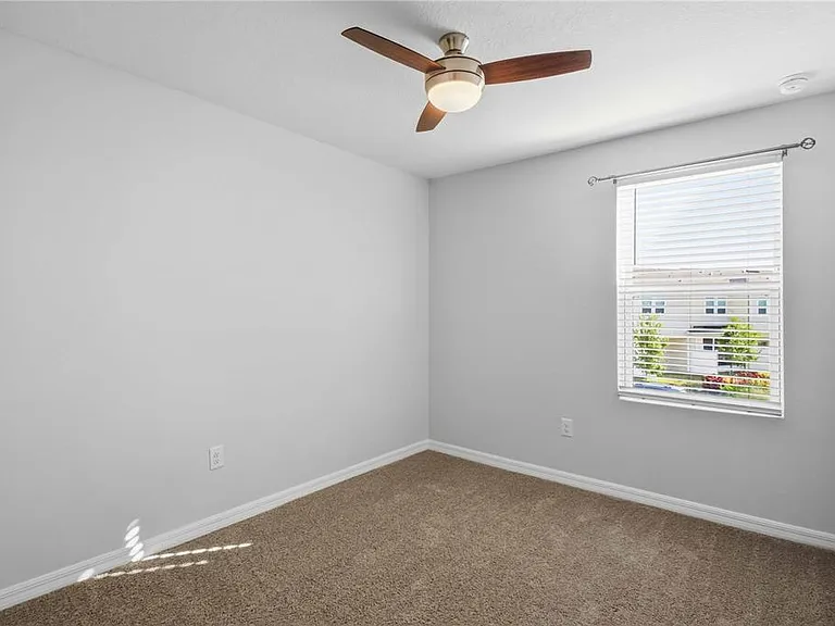11779 Glenside Ter — Photo 28