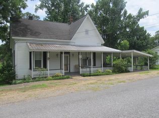 22 Denson Ave, Silver Creek, MS 39663