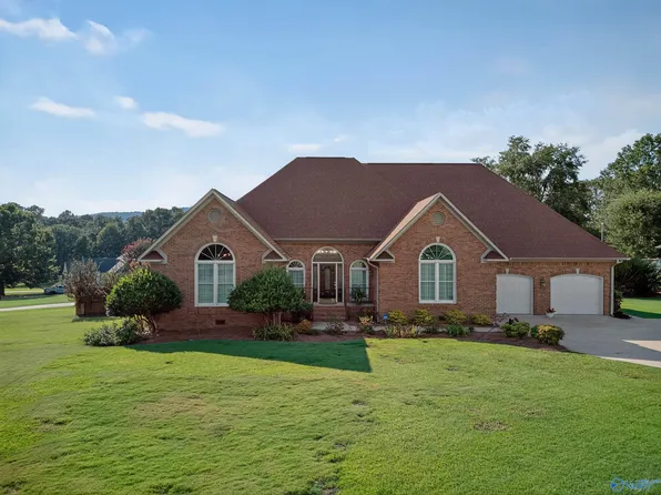 129 Wilson Cir, Gadsden, AL 35901
