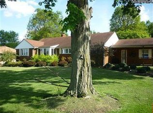 2761 Grandview Blvd, Canfield, OH
