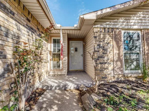 3251 Weather Vane Ln, Dallas, TX 75228