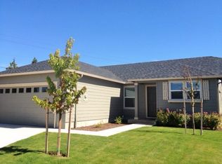 189 Taylor Pl, Cottage Grove, OR 97424