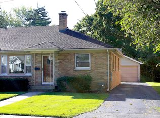 417 June Ter, Barrington, IL 60010