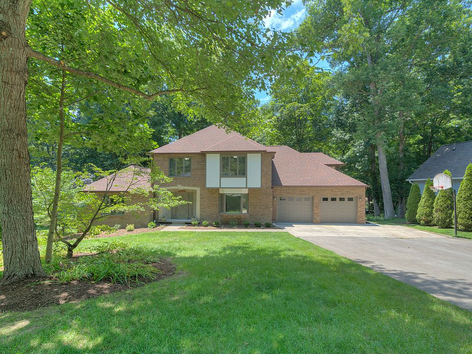 1st image of 4010 Tall Oaks Dr