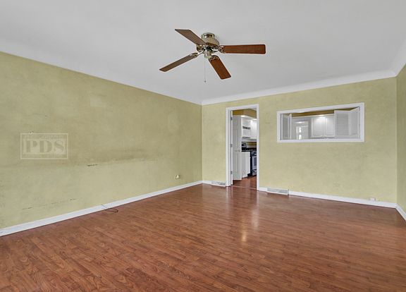 2nd image of 811 S Villa Ave