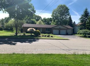 145 Heritage Ln, Cortland, OH 44410