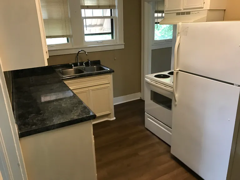 208 W Phillips St #200 — Photo 6