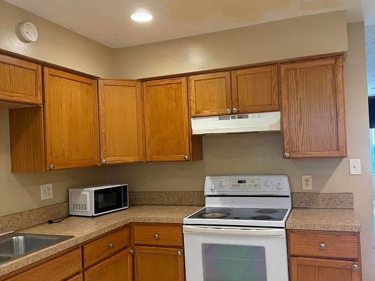 507 S 10th St #B — Photo 3