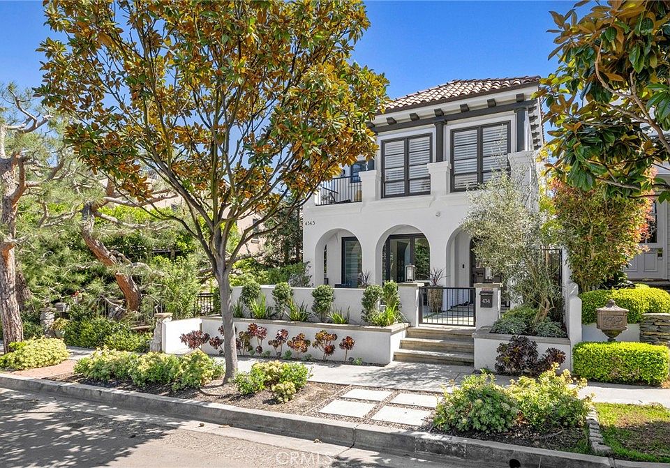 1st image of 434 Dahlia Ave
