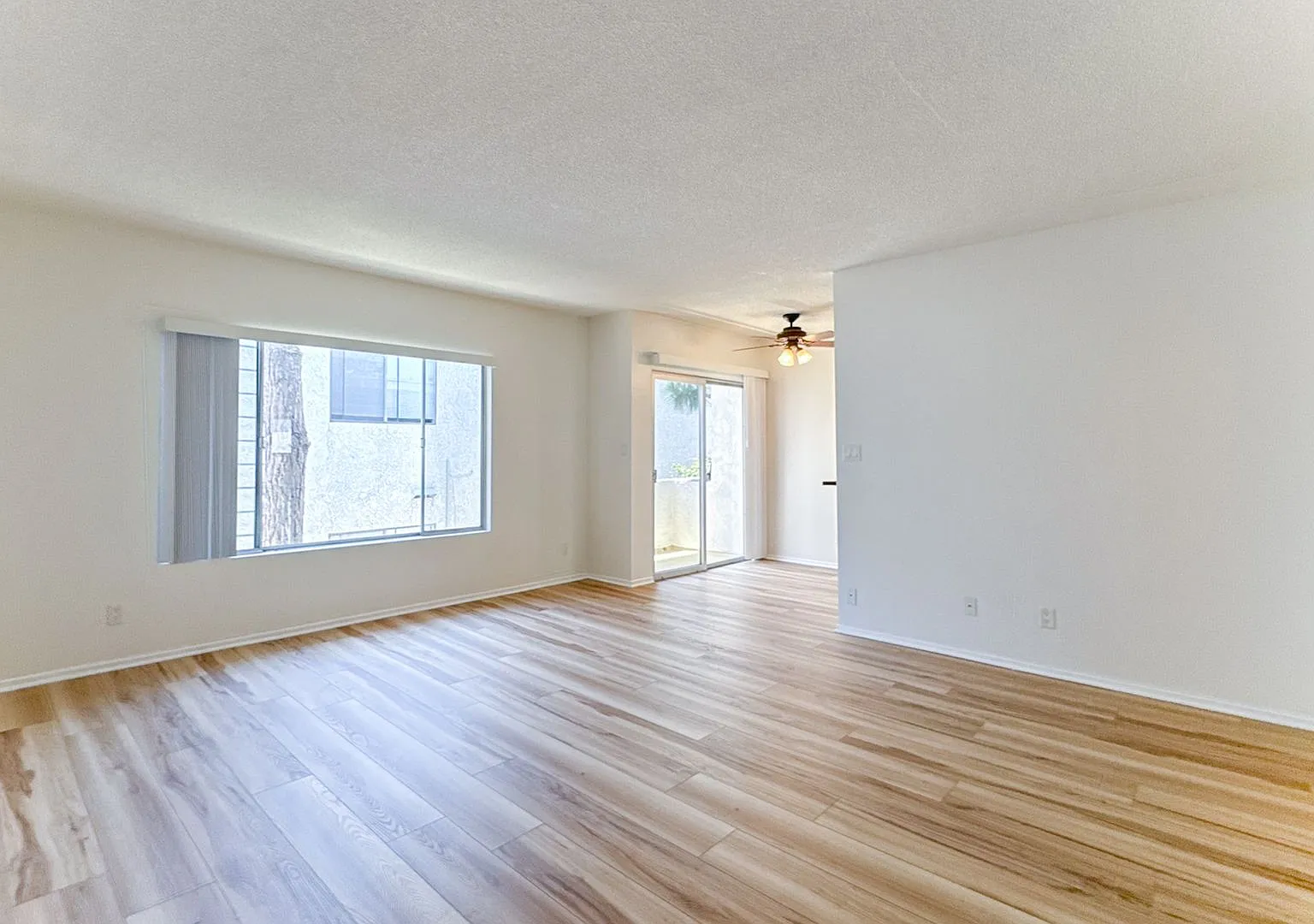 4051 Mclaughlin Ave — Photo 2