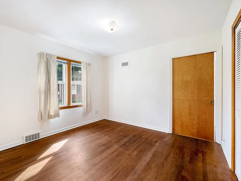 429 S Stratford Ave — Photo 19