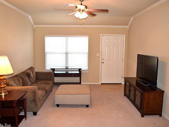 5th image of 12300 Amaranth Dr