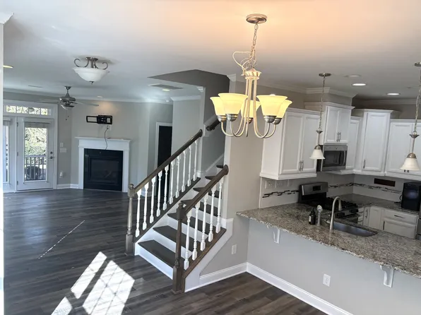 4242 Vallonia Dr, Cary, NC 27519