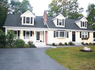 56 Crestwood Cir, Norwood, MA 02062
