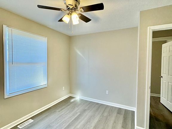 5th image of 2020 Hickory Hill Dr