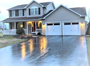 6071 Oakridge Rd, Auburn, NY 13021