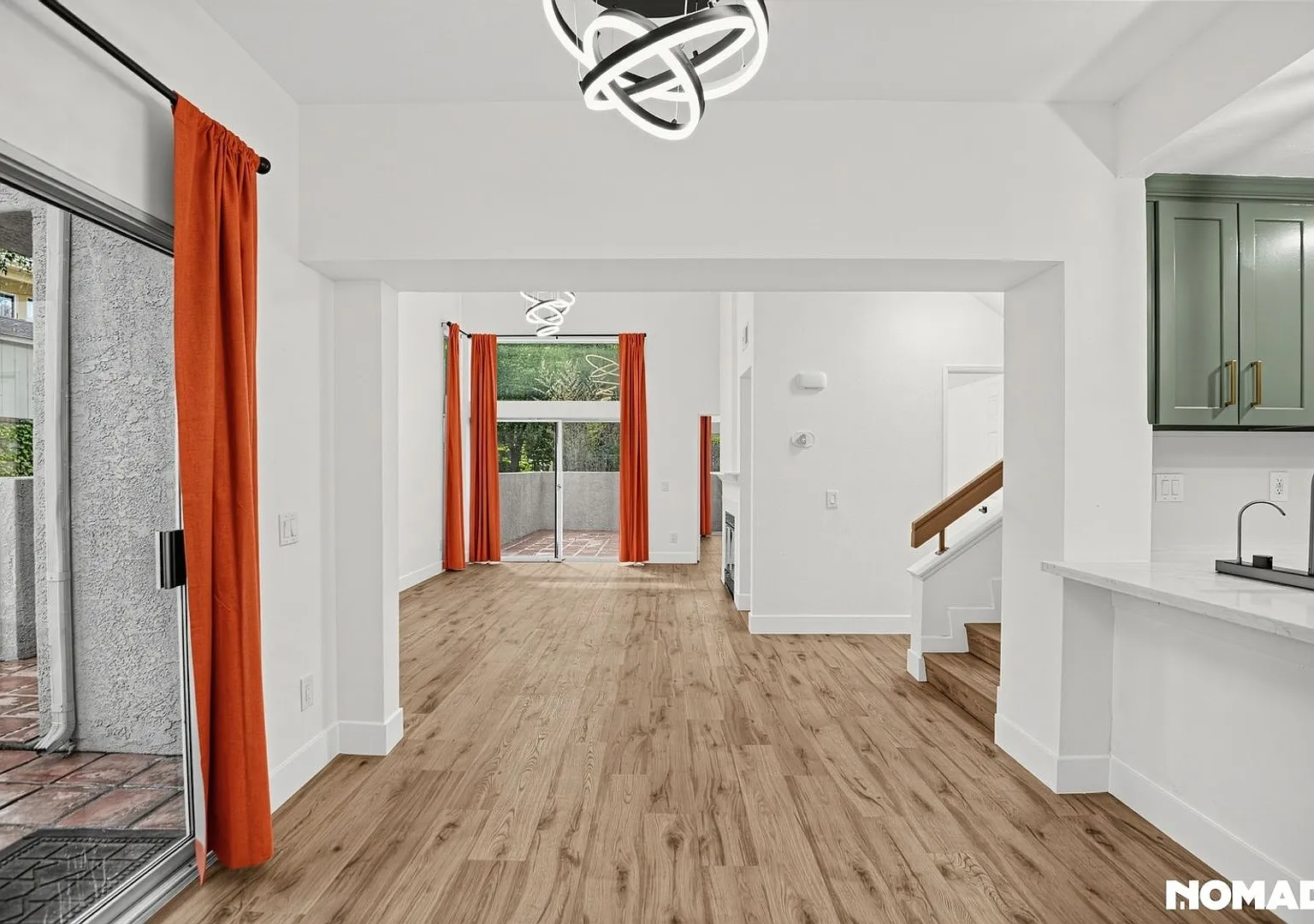 Stunning & Light-Filled 3BR/2.5BA End-Unit Townhome in Prime Valencia — Photo 4